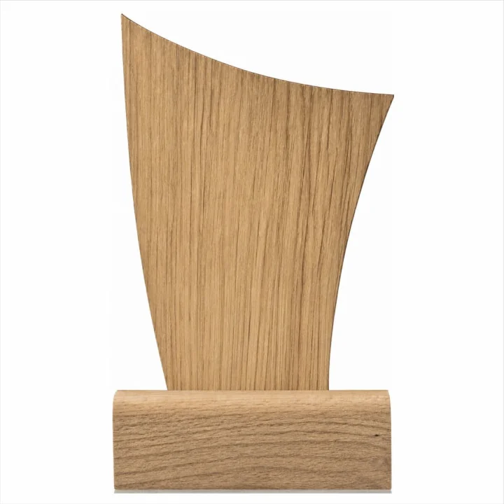 Statuetka Drewniana